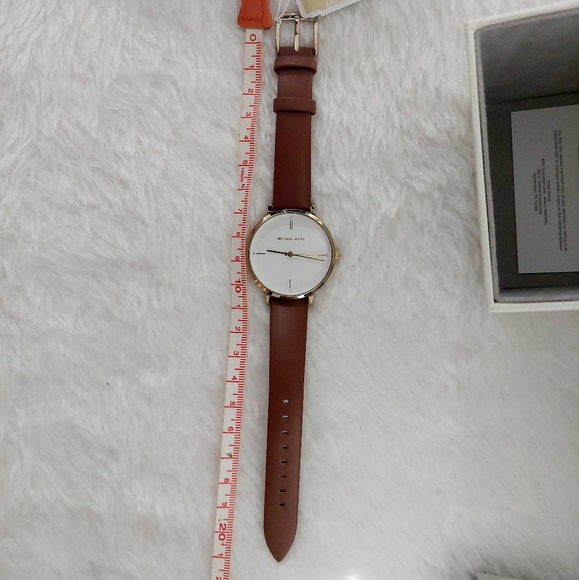 Michael Kors watch - Picture 10 of 11